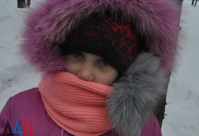 На Аллее ангелов в Донецке почтили память детей