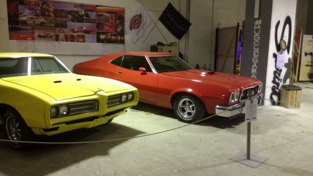 Retro Car Show. СПб, ТЦ Питерлэнд.