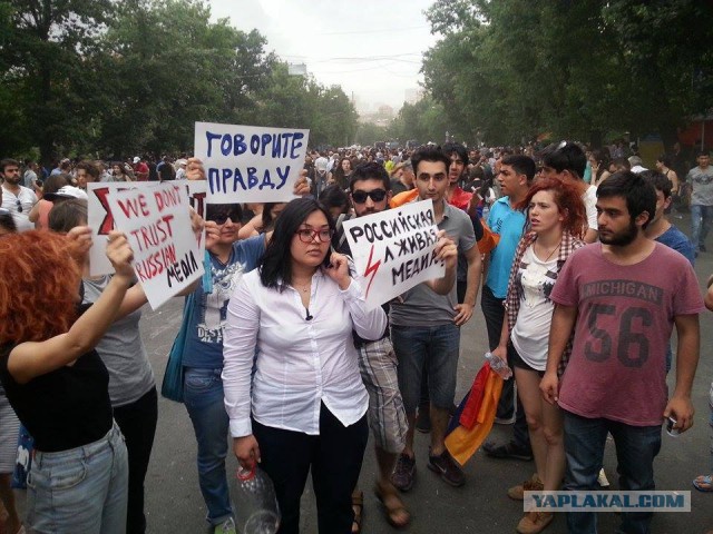 Акция протеста в Ереване: Перекрыт центр армянской столицы