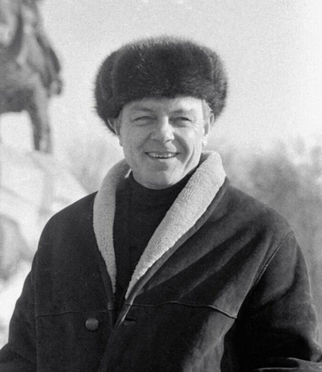 Редкие фото отечественных звезд прошлого и настоящего. 06.01.25