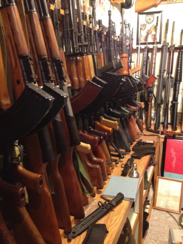 Небольшая частная коллекция оружия