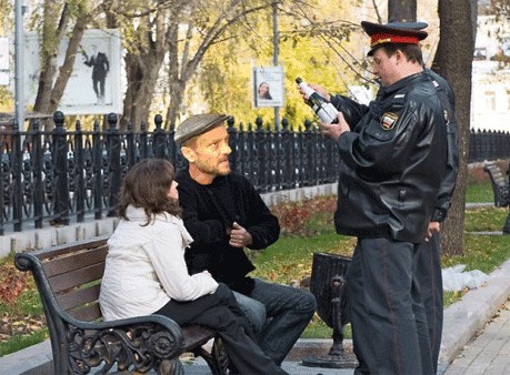 Фотожаба: И на сколько ж тебе штраф выписать?