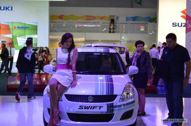 Девушки на ММАС 2012