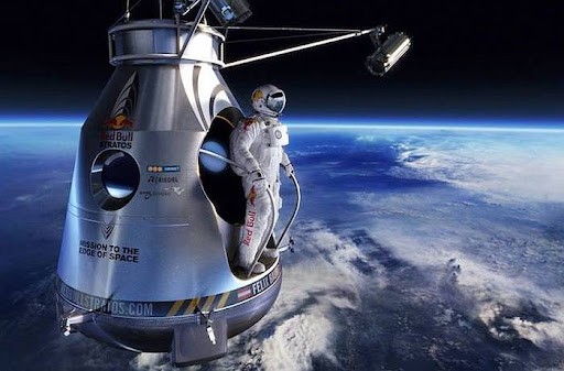 Можно ли спуститься с МКС с парашютом на Землю ?