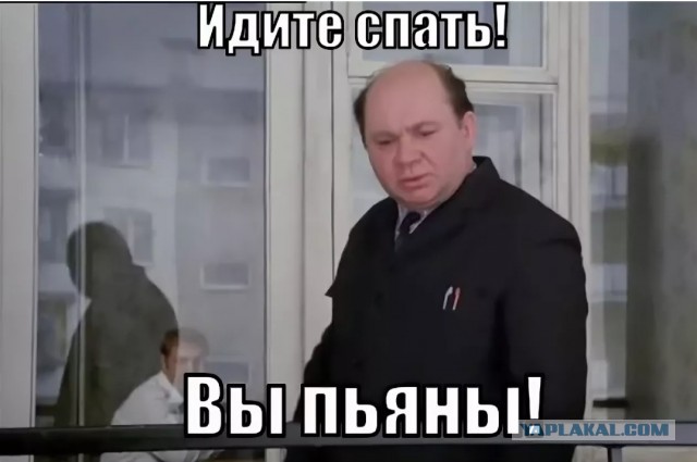 Почему женщины одним "дают" сразу, а других матросят месяцами