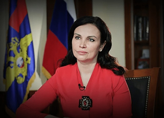 Какие драгоценности предпочитает начальница миграционной службы Валентина Казакова?