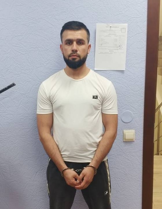 В Питере задержан секс-маньяк из Узбекистана который домогался до школьниц в метро.