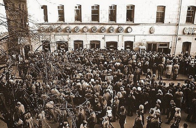 "Сухой закон" теперь и в Питере будет?