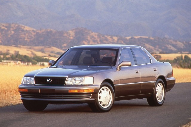 Крушение немецких авторитетов: как Lexus LS 400 покорил рынок США
