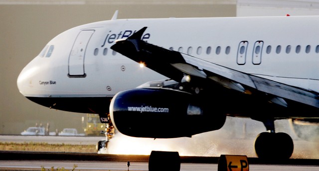 Ювелирная работа: как Аэробус A320 сел с повернутым колесом