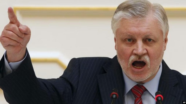 Депутат Миронов: В России необходимо ввести административную ответственность за оскорбление учителей в школах