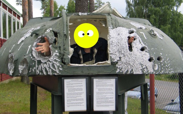 Бронебойными лупят!