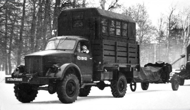 Два в одном: первые советские активные автопоезда