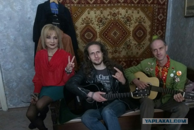 «Яндекс» снял видеотрибьют на «Звезду по имени Солнце» ко дню рождения Цоя