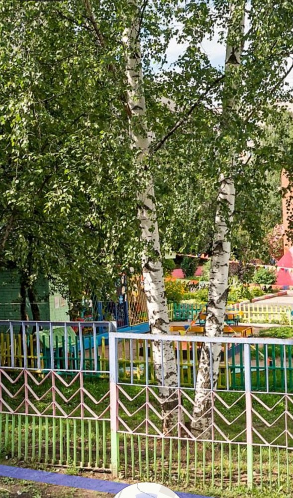 Депутат из Ижевска очень гордится установкой новой веранды в детском саду