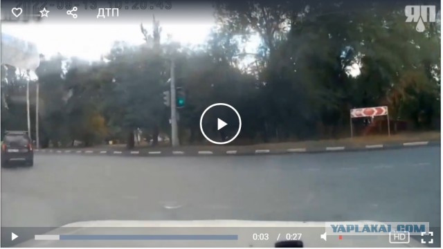 Водитель Опеля решил срезать угол при повороте