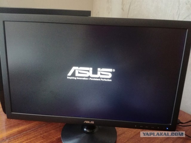 24" Монитор ASUS VS247HR TN FHD HDMI VGA DVI