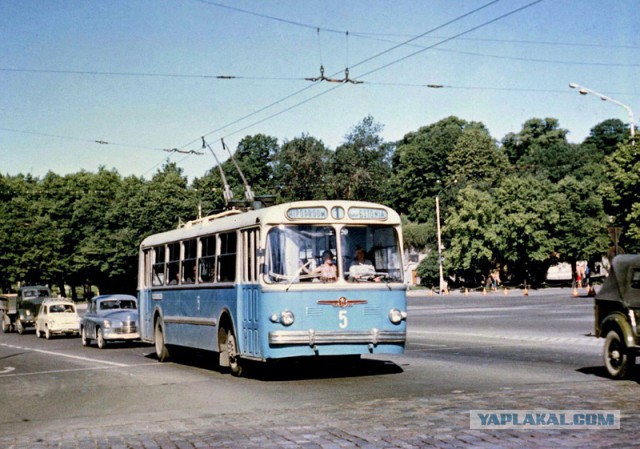 Троллейбусы ЗиУ-5