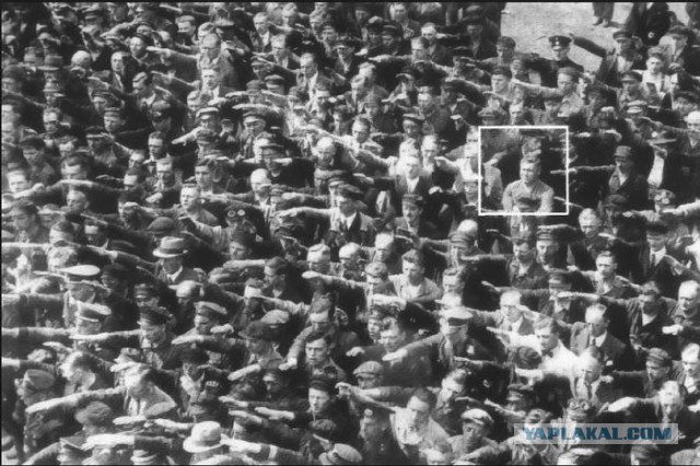 Прогнувшемуся под изменчивый мир