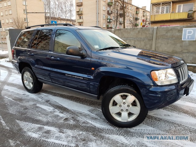 Старый Grand Cherokee, на тестовой трассе "Jeep Territory"