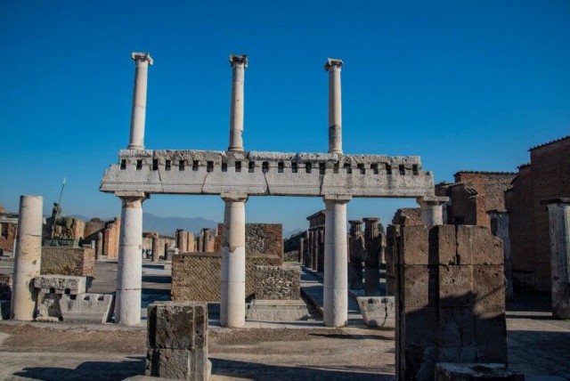 Исследования показывают, что извержение Везувия убило людей в Помпеях за 15 минут