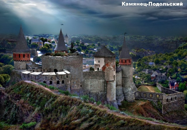 Всякие картинки,  но больше куаркодная и политота