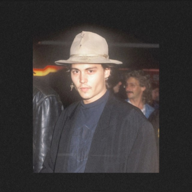 Привет от Джонни из 90-х (10 фото)
