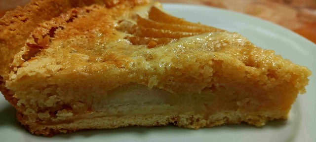 Грушёвый пирог с миндальным кремом.