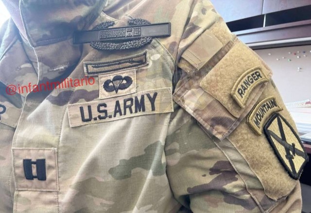 В американской армии появился значок бойца клавиатурных войск