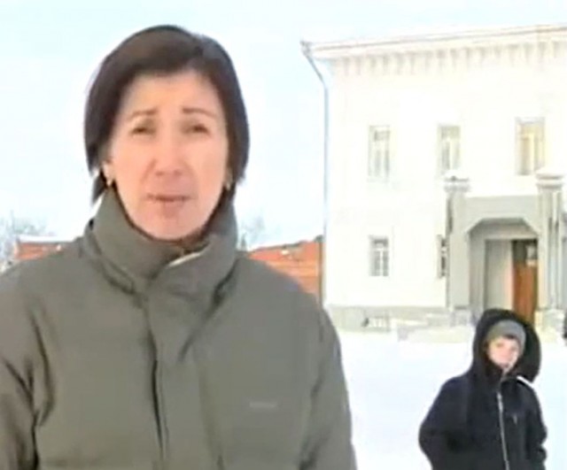 Когда снимаешь видео на улице и всем срочно нужно пройти мимо