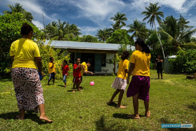 Океания: Фиджи и Тувалу