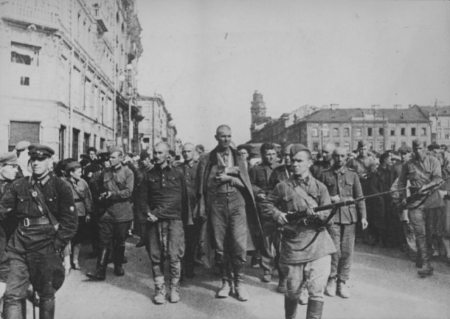 Редкие фотографии из военных архивов