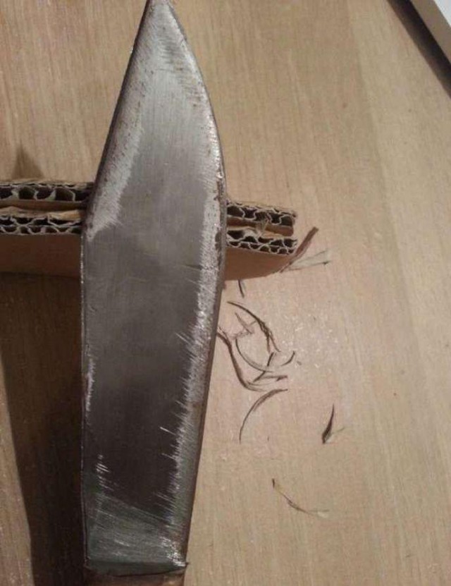 Студент приготовил соседу, тырящему еду из холодильника, особенную котлету