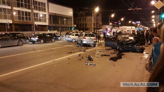 Авария в Краснодаре на ул. Мачуги. Восемь человек пострадали,