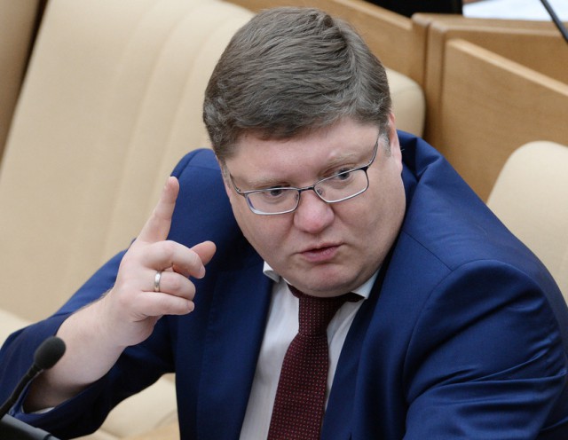 ЦУР: глава администрации президента купил себе усадьбу за 696 млн руб. Это почти в три раза выше его годового дохода
