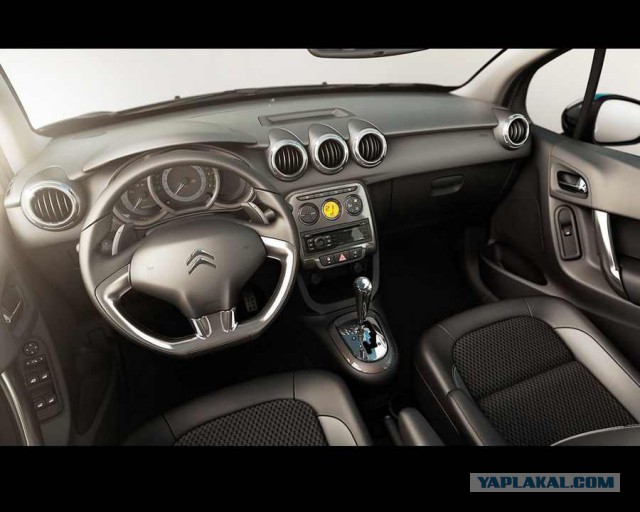 LADA Vesta Sport. АвтоВАЗ впервые поднял стоимость автомобиля Lada выше 1 млн руб. Cтарт продаж - 31 января 2019 года