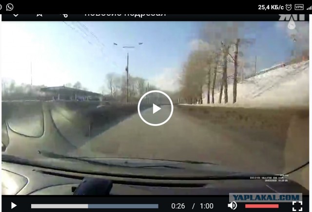 «Мам, мама, я кажется руку сломал!»: Полиция Новосибирска ищет водителя Nissan Sunny, который подрезал попутный автомобиль