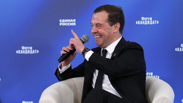 Врачи не успевают лечить, патологоанатомы — вскрывать, а могильщики — копать. Как Курган не справляется с коронавирусом