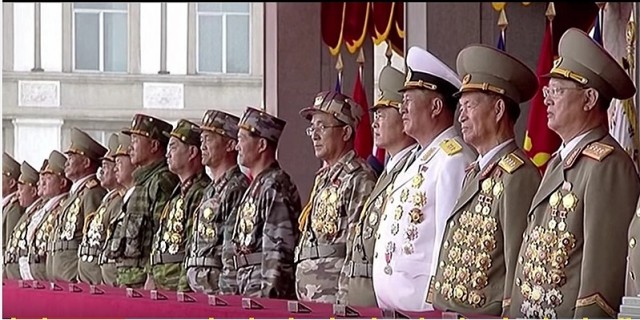 Шел казак куда–то вдаль