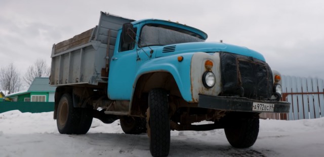 ЗИЛ-131 – зачем была нужна такая большая машина с 6x6 WD