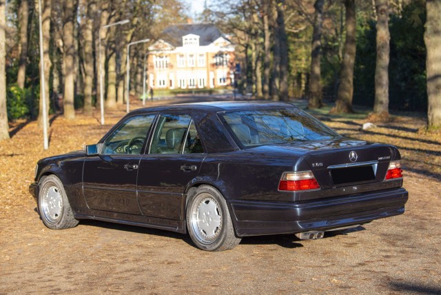 W126 и немного тюнинга. Красивых автофото пост. PS. И W124