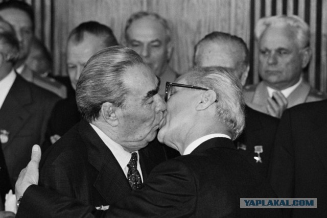 30 лет назад, умер Эрих Хонеккер, выдающийся деятель германского и мирового коммунистического движения
