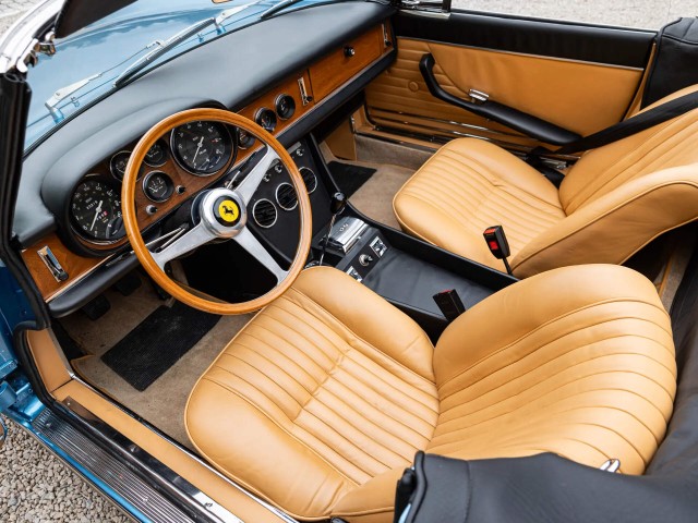 Автомобили RM Sotheby’s. Картинки с аукциона. Июнь 2024