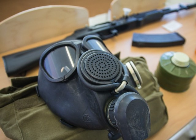 Власти ХМАО просят Минтруд упростить прием ветеранов СВО в школы.