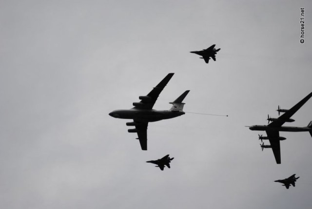 Самолеты над Москвой