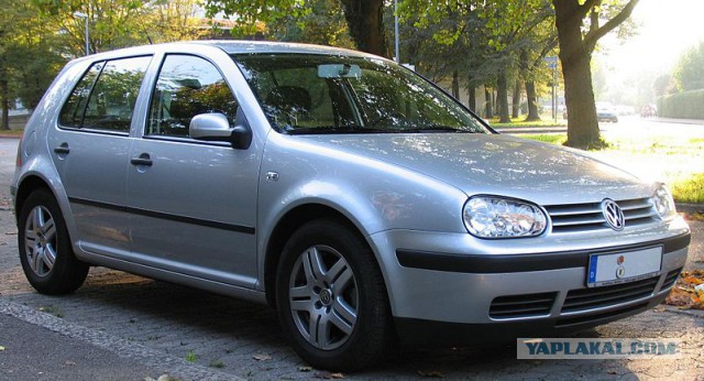 Старенький SAAB