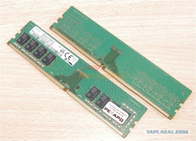 2 модуля памяти SAMSUNG 8GB DDR4-2400 идеал.сост