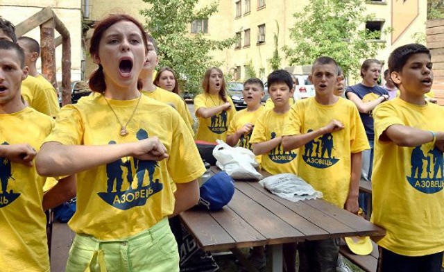 The Guardian: Украинский ультраправый детский лагерь