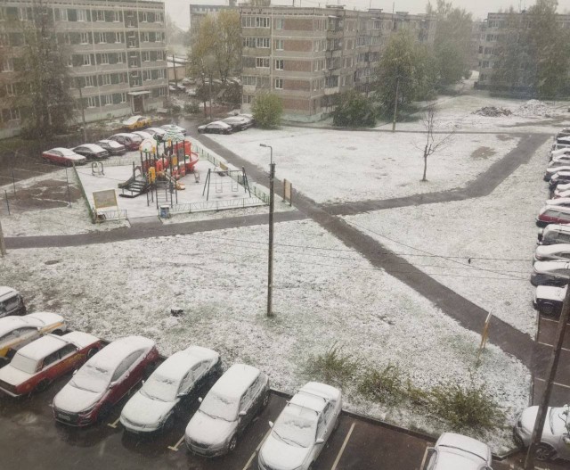 Снег неожиданно выпал в подмосковном Талдоме