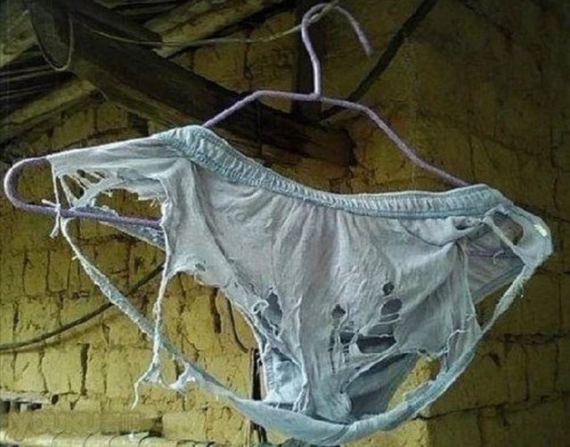 Мальчик отказался покупать красивой даме трусы за 35000 рублей